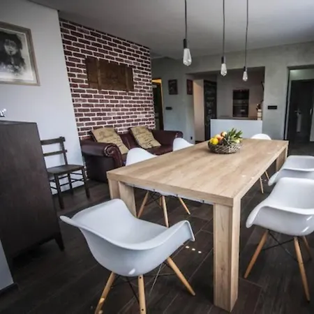 Appartement Artsy Loft With Balcony And Free Parking Ljubljana